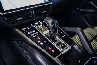 Porsche Cayenne – thumbnail 37