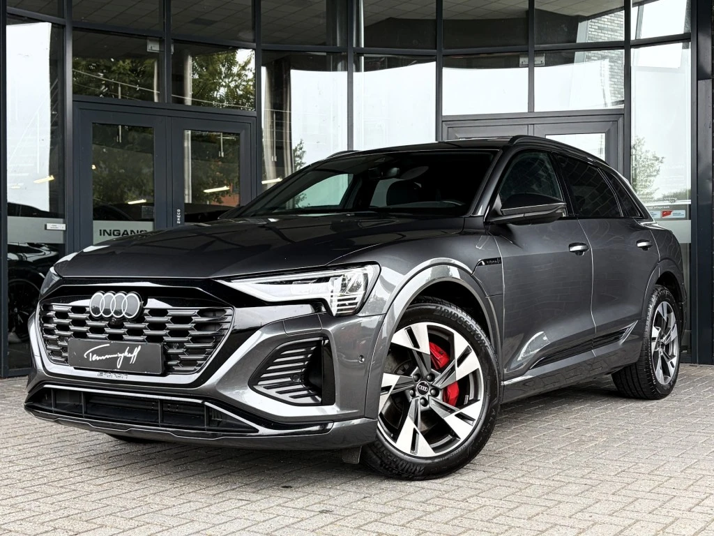 Audi Q8 e-tron – foto 1
