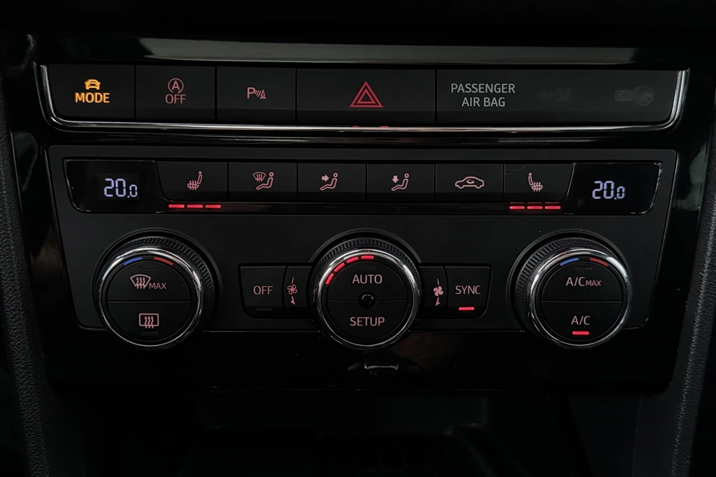 SEAT Leon – foto 15