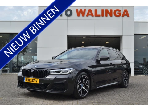 BMW 5 Serie Touring 530e M-Sport | Laser| Panoramadak |Sfeerverlichting | Trekhaak | Comfortstoelen | Carplay | Assist | 49dkm !!