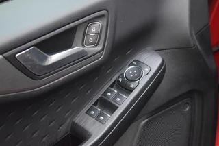 Ford Kuga – thumbnail 23