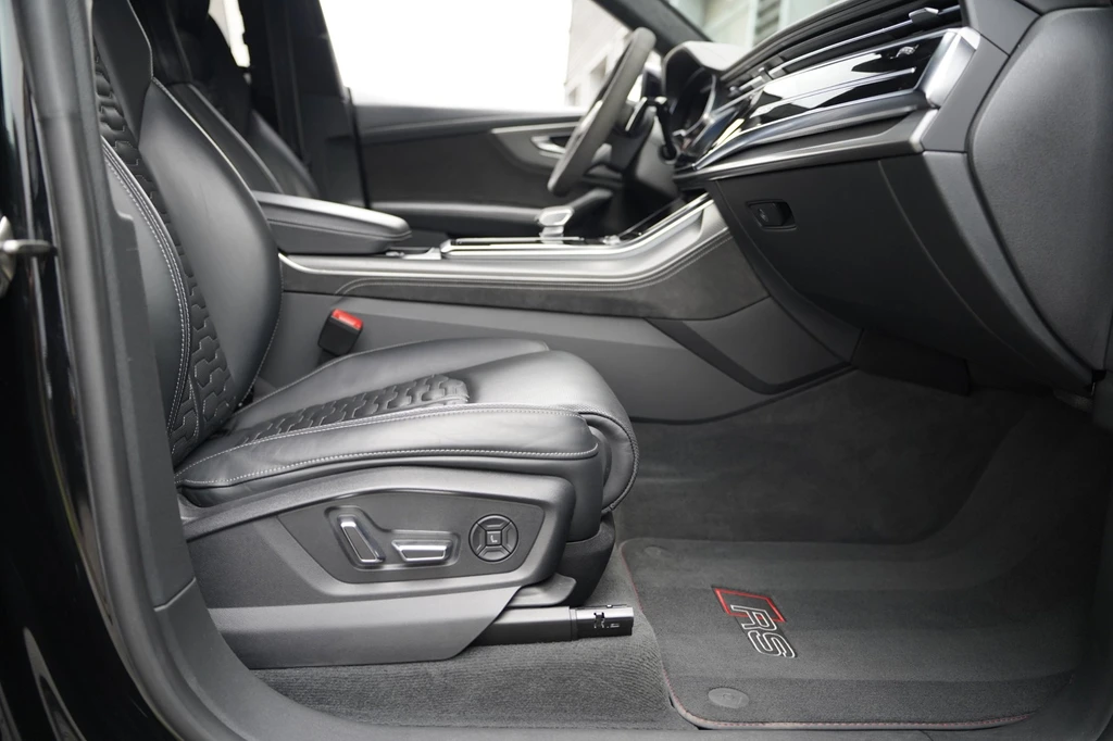 Audi RSQ8 – foto 31