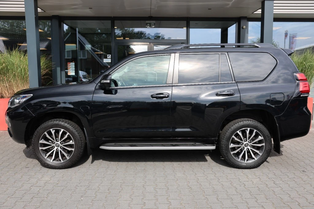 Toyota Land Cruiser – foto 2