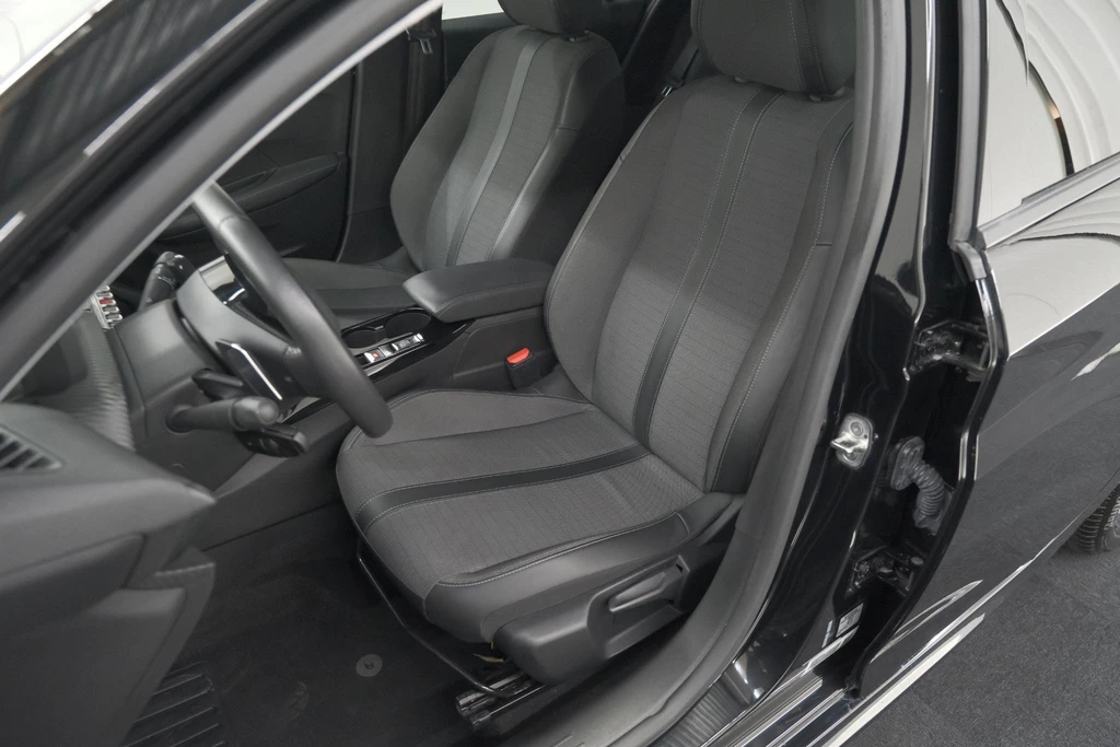 Peugeot 208 – foto 24