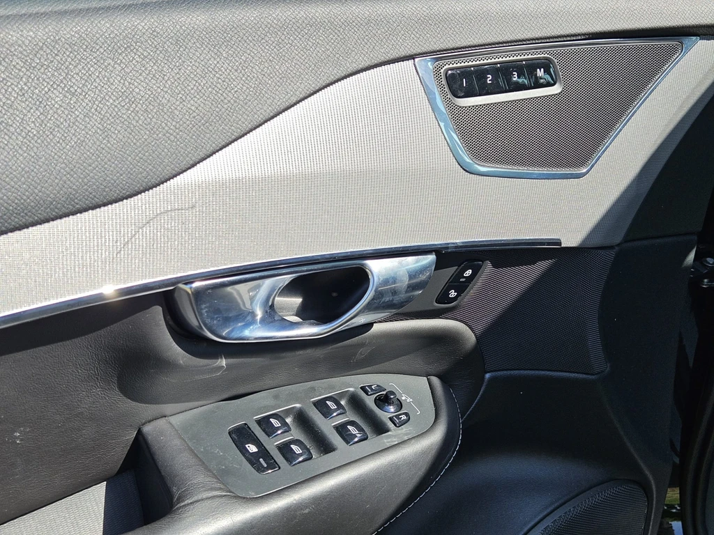 Volvo XC90 – foto 12