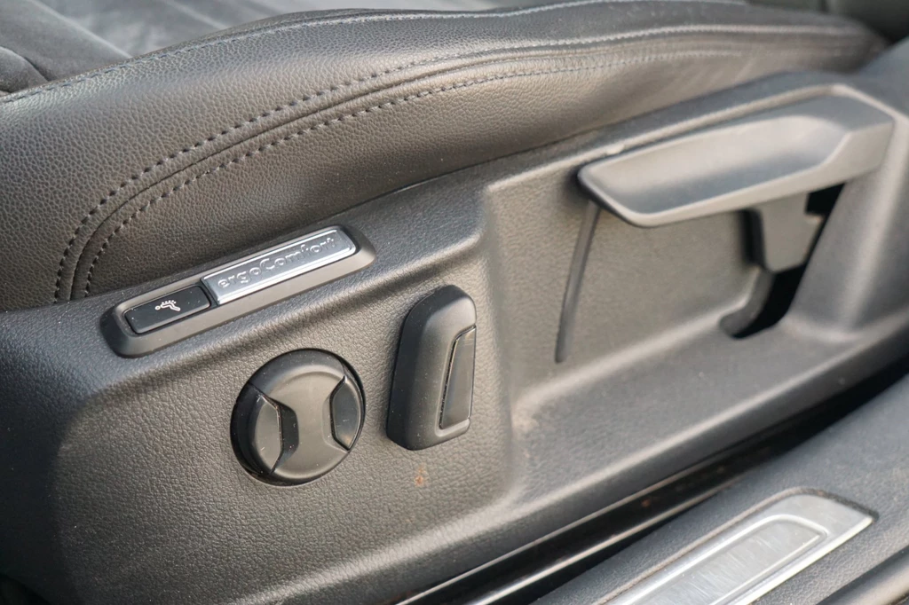 Volkswagen Passat – foto 33
