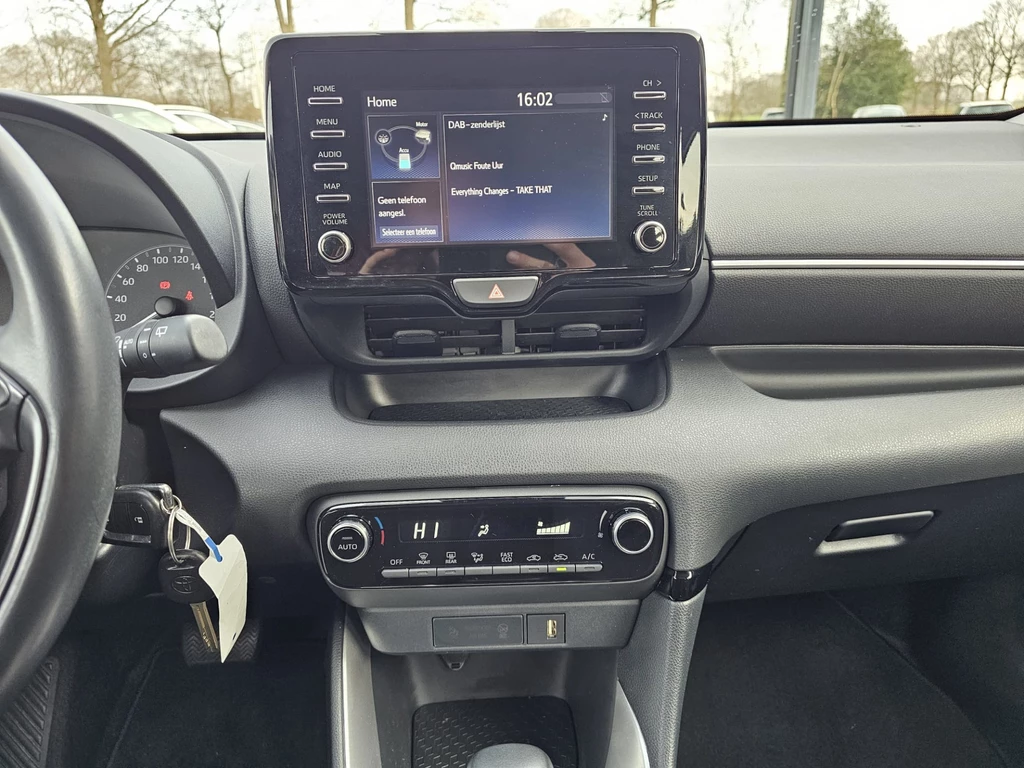 Toyota Yaris – foto 12