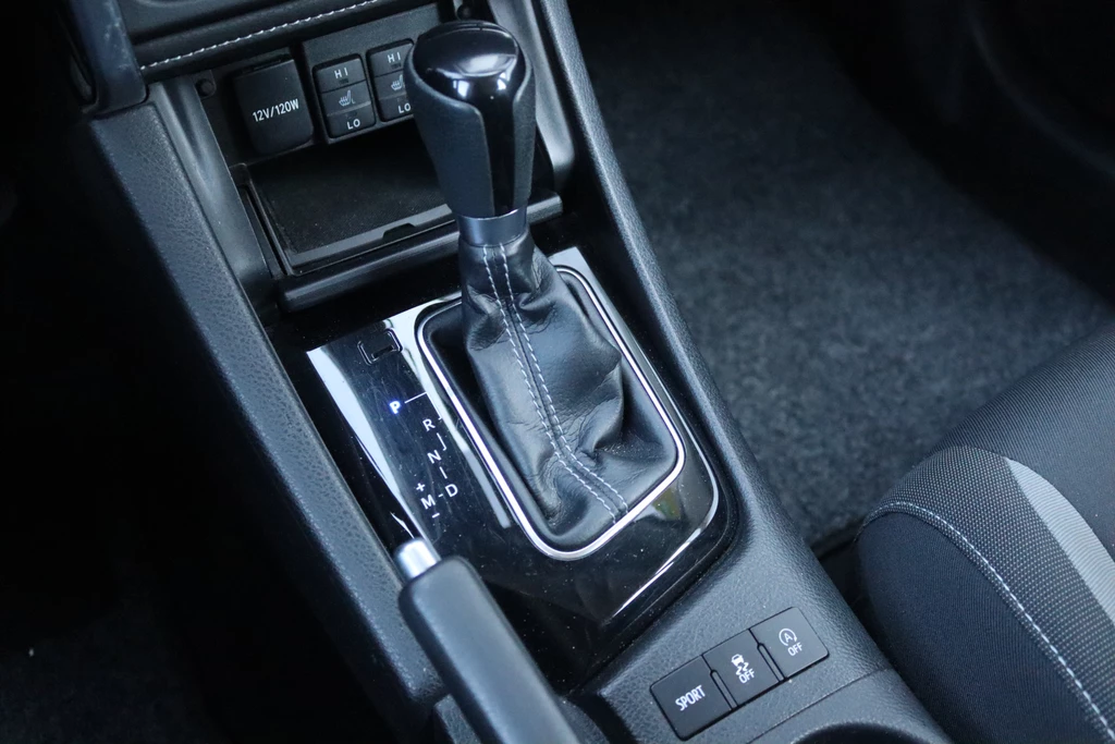 Toyota Auris – foto 25