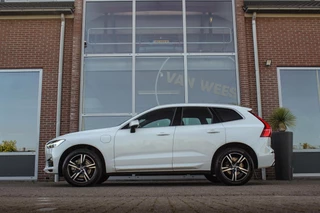 Volvo XC60 – thumbnail 2