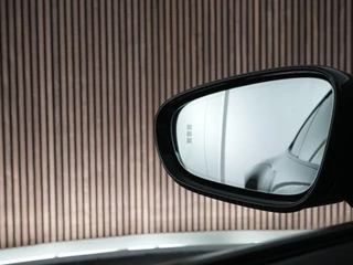 Porsche 911 – thumbnail 35