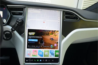 Tesla Model X – thumbnail 30