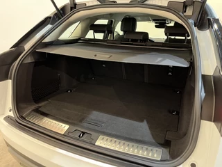Land Rover Range Rover Velar – thumbnail 22