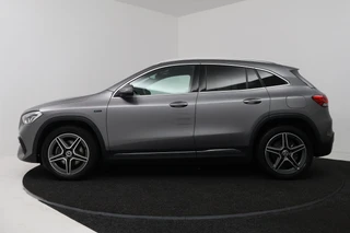 Mercedes-Benz GLA – thumbnail 2