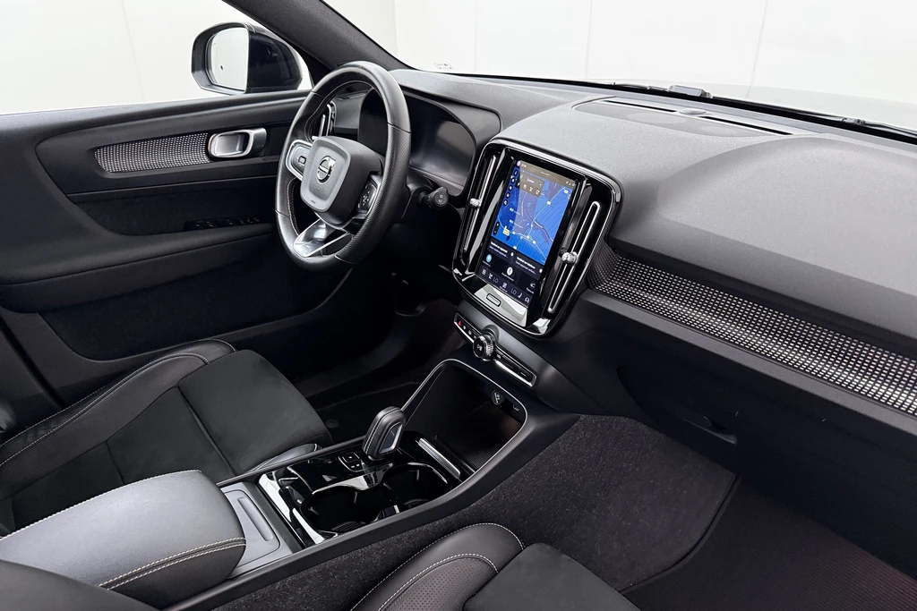 Volvo XC40 – foto 15