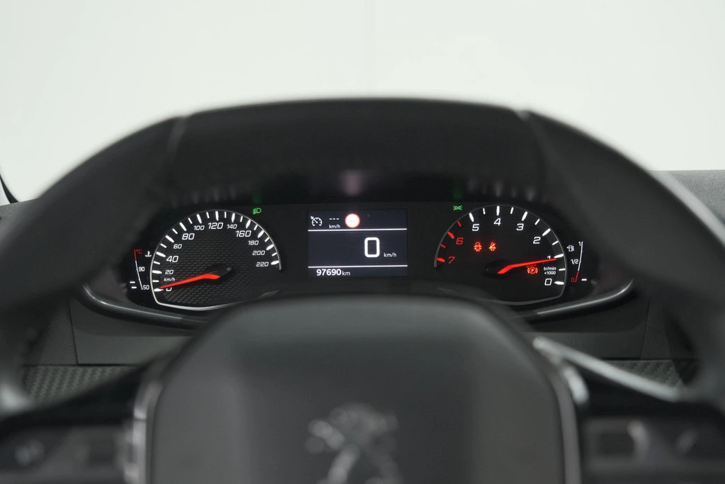 Peugeot 208 – foto 43