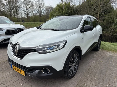 Renault Kadjar 1.2 TCe Bose | Camera | Panorama dak | Bose Audio | All-Season | Half Lederen Bekleding | Climate Controle