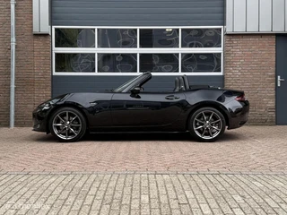 Mazda MX-5 – thumbnail 2