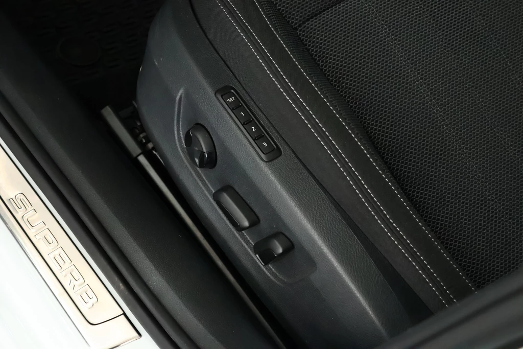 Škoda Superb – foto 35