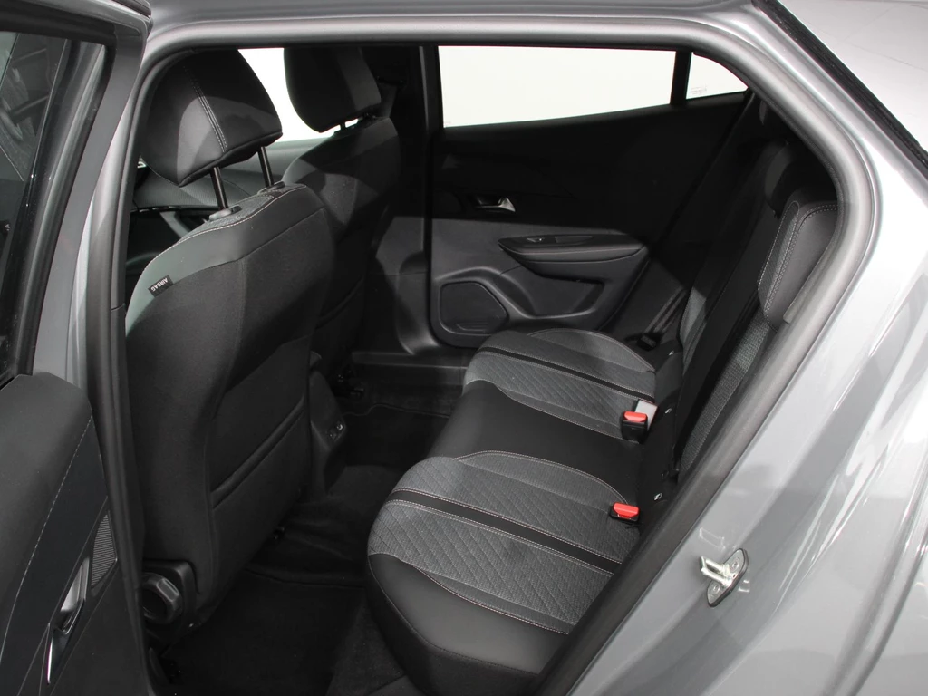 Peugeot e-2008 – foto 14
