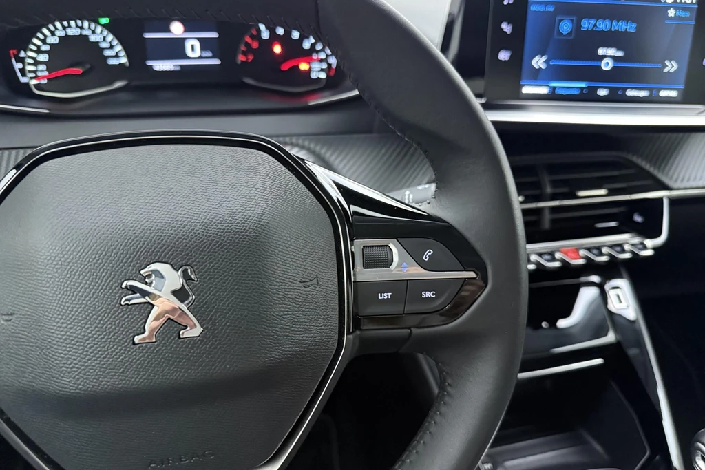 Peugeot 208 – foto 20