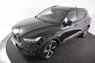 Volvo XC40 – thumbnail 2