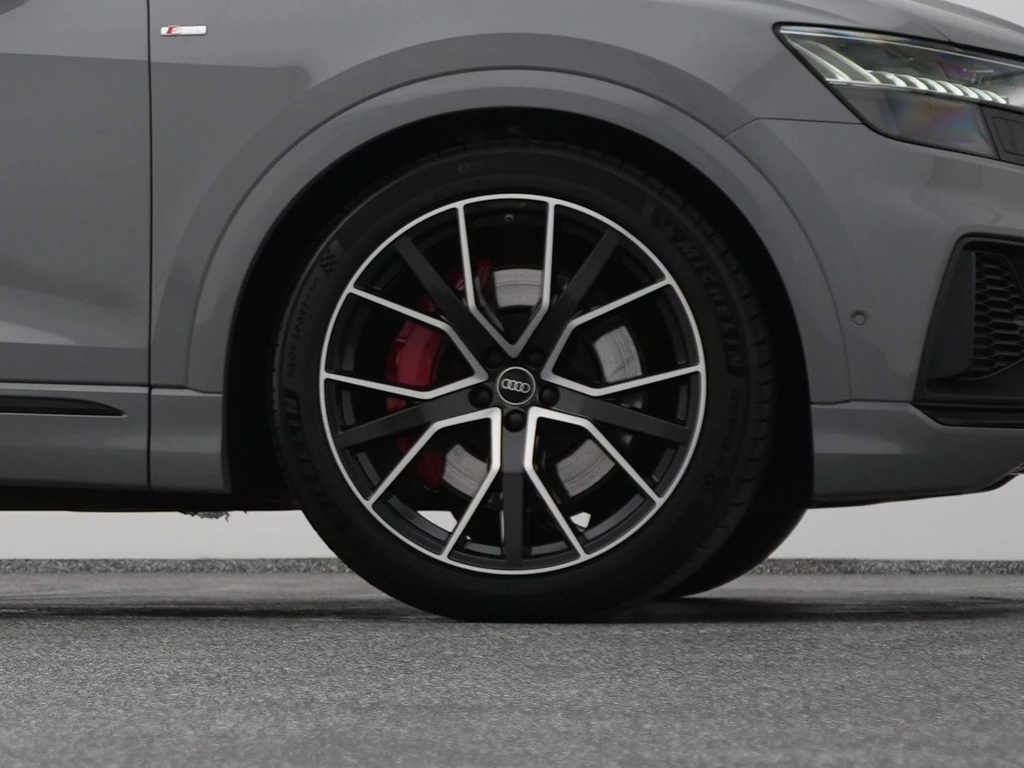 Audi Q8 – foto 42