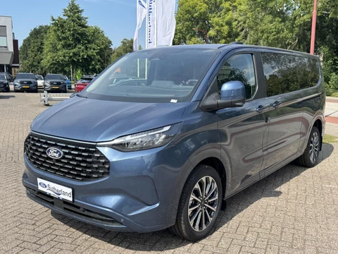 Ford Transit Custom Tourneo 340 2.5 PHEV L2H1 Titanium X 233pk | 16-weg elek. AGR-stoel | Handsfree elektrische dubbele zijschuifdeuren | Panoramadak | 15 B&O speaker | Inklapbare trekhaak | Verwarmbaar stuurwiel | Verwarmbare en elektrisch verstelbare stoelen tweede zitrij | Draadloos opladen
