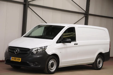 Mercedes-Benz Vito CDI LANG NAVI TREKHAAK Mercedes-Benz Vito CDI Lang NAVIGATIE TREKHAAK