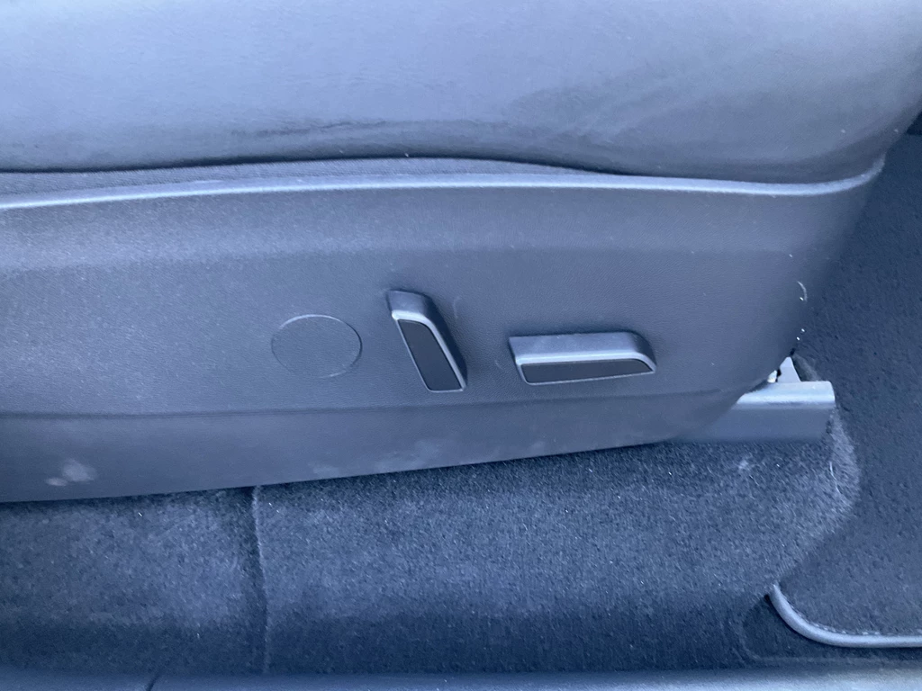 Tesla Model Y – foto 23