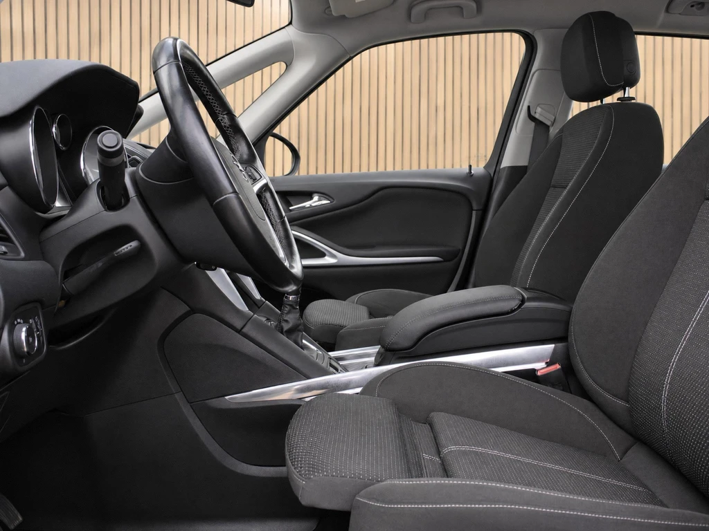 Opel Zafira Tourer – foto 10