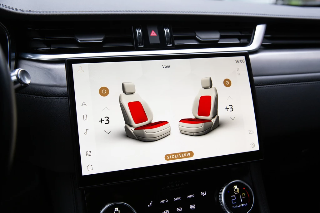 Jaguar F-PACE – foto 18