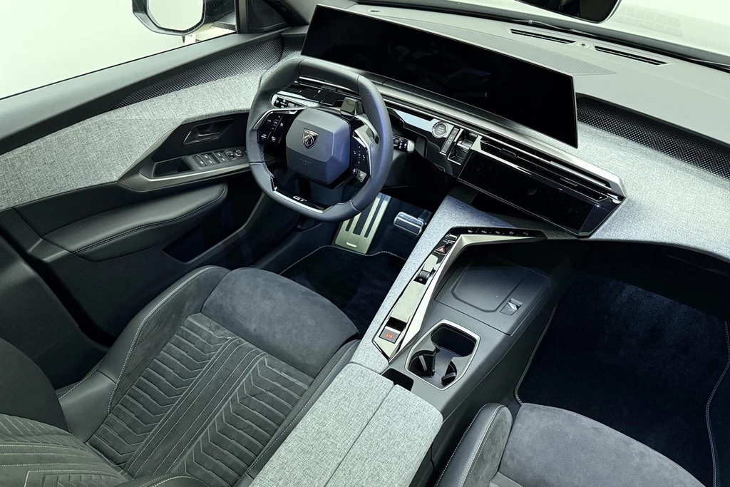 Peugeot e-5008 – foto 20