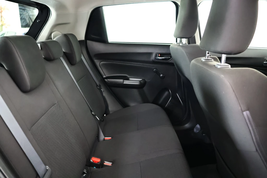 Suzuki Swift – foto 15