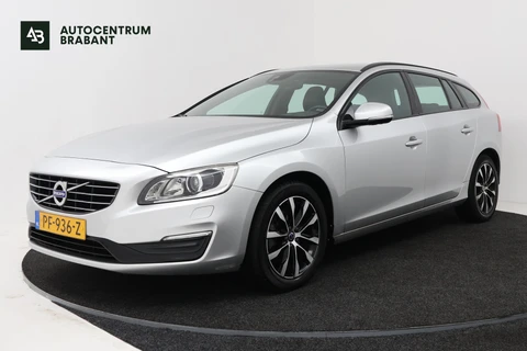 Volvo V60 1.5 T3 Polar+ Dynamic (STOELVERWARMING, NAVIGATIE, CRUISE CONTROL, PARKEERSENSOREN)