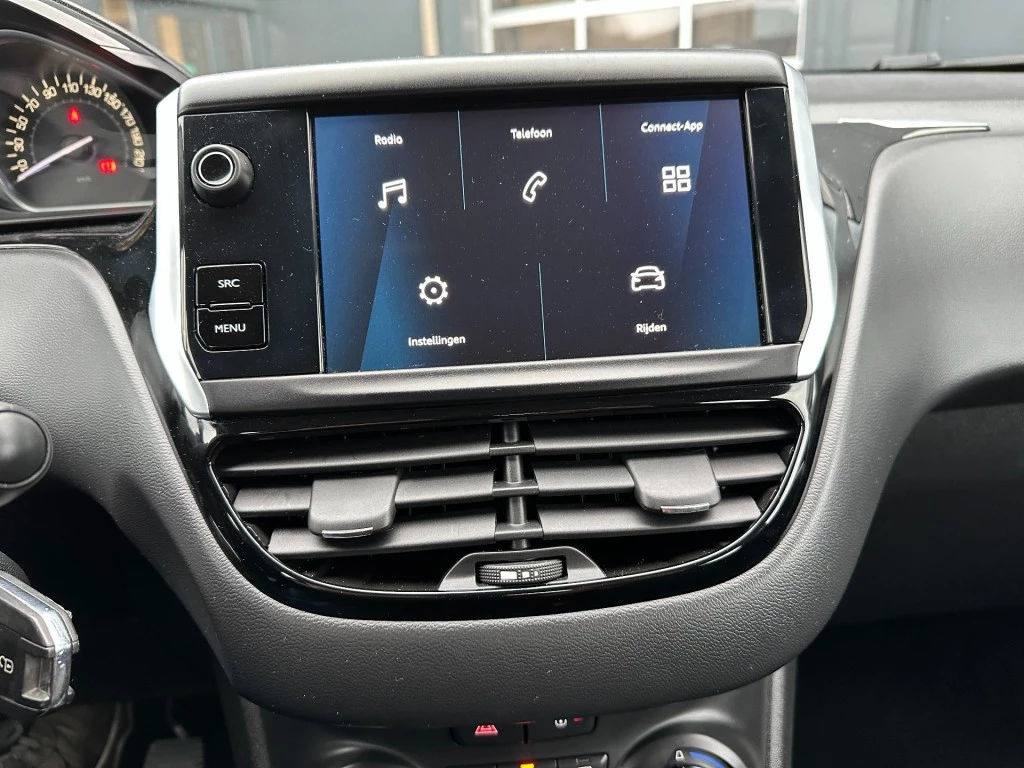 Peugeot 208 – foto 18