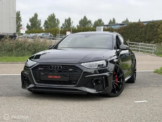 Audi RS4 – thumbnail 2