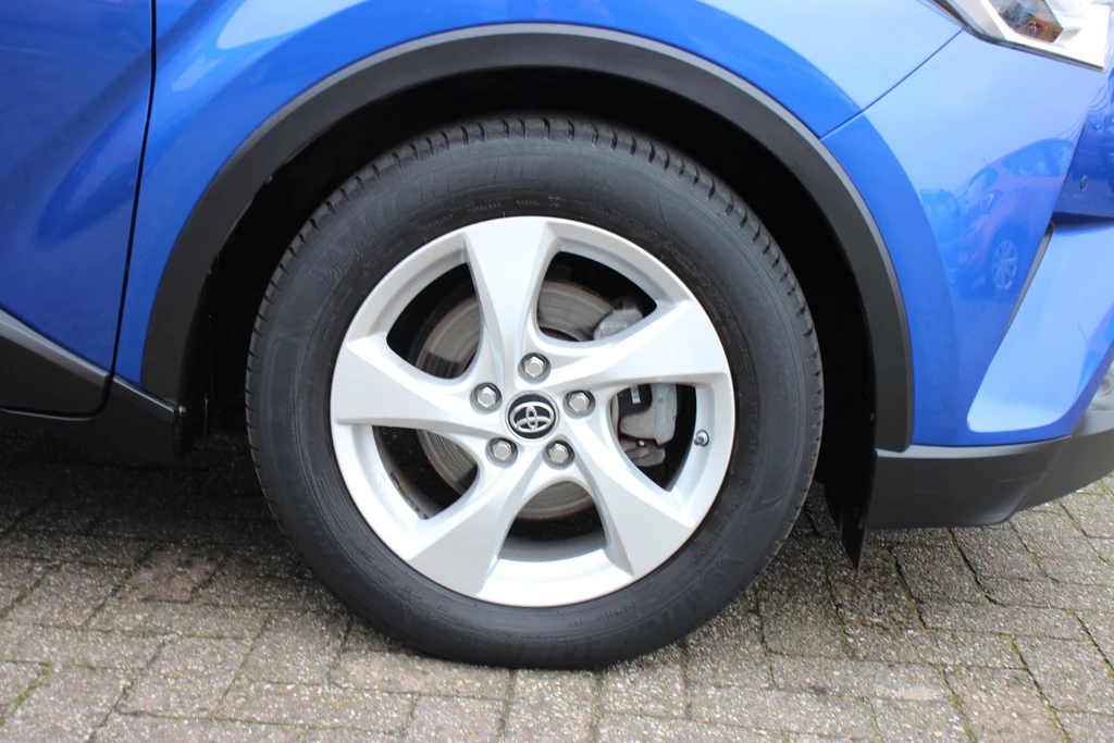 Toyota C-HR – foto 15