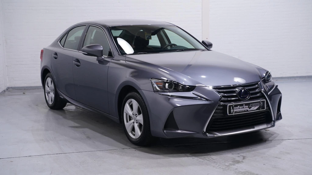 Lexus IS – foto 8