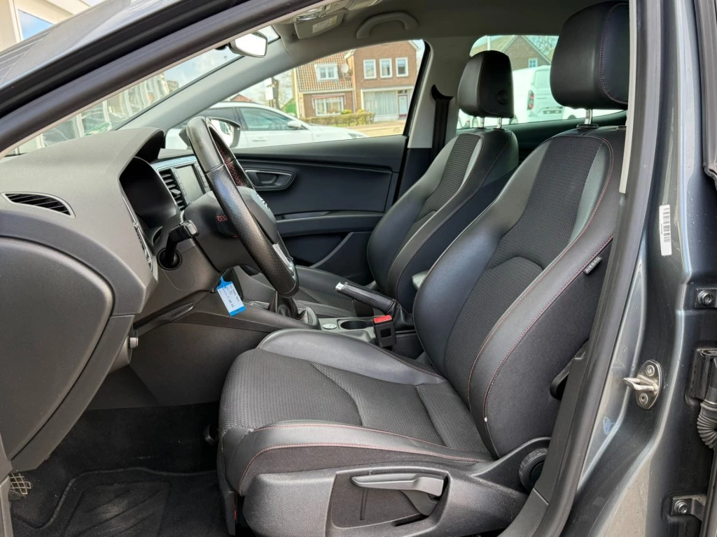 SEAT Leon – foto 8