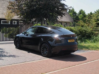 Tesla Model Y – thumbnail 4