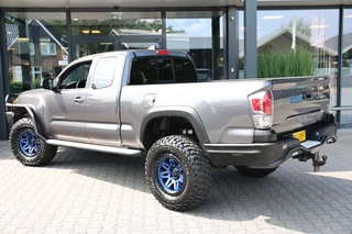 Toyota Hilux – thumbnail 3