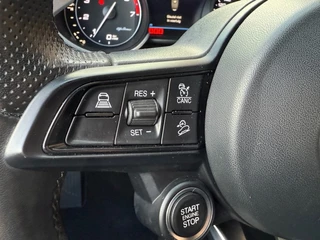 Alfa Romeo Stelvio – thumbnail 25