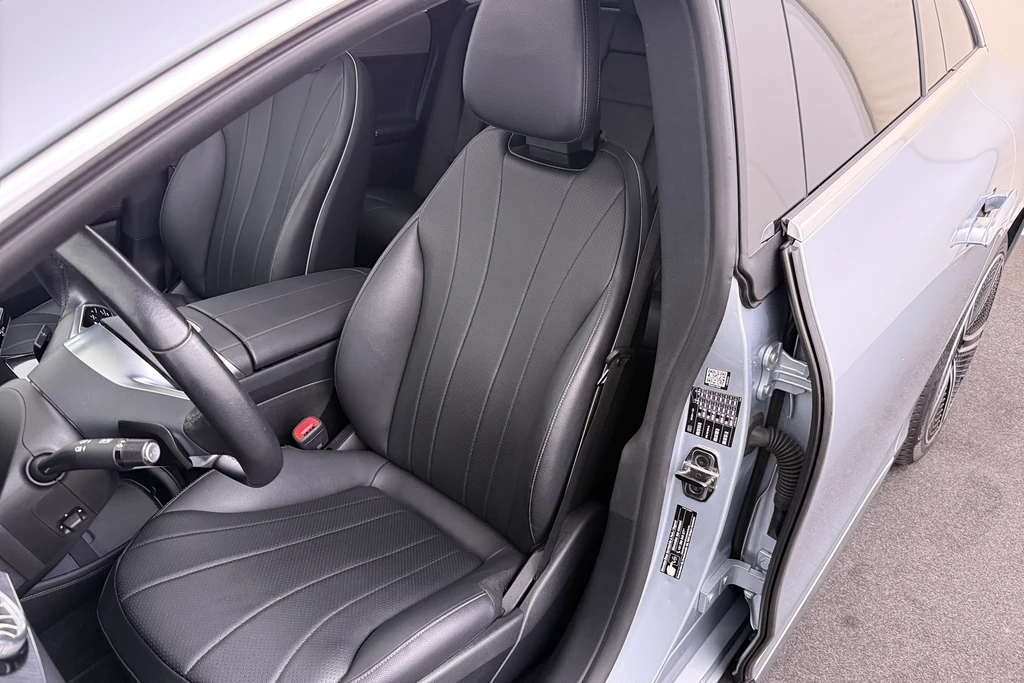 Mercedes-Benz EQE – foto 9