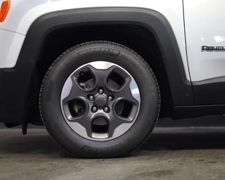 Jeep Renegade – thumbnail 19