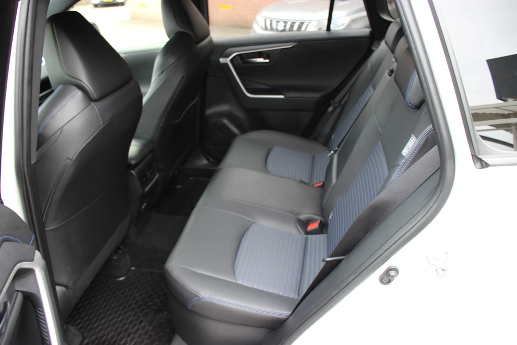 Toyota RAV4 – foto 13