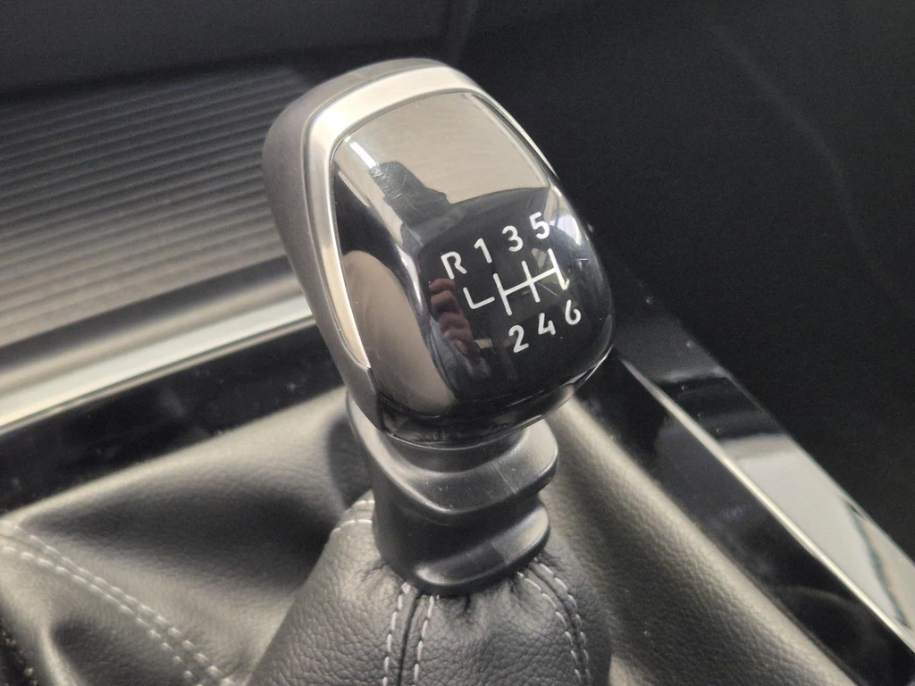 Opel Astra – foto 27