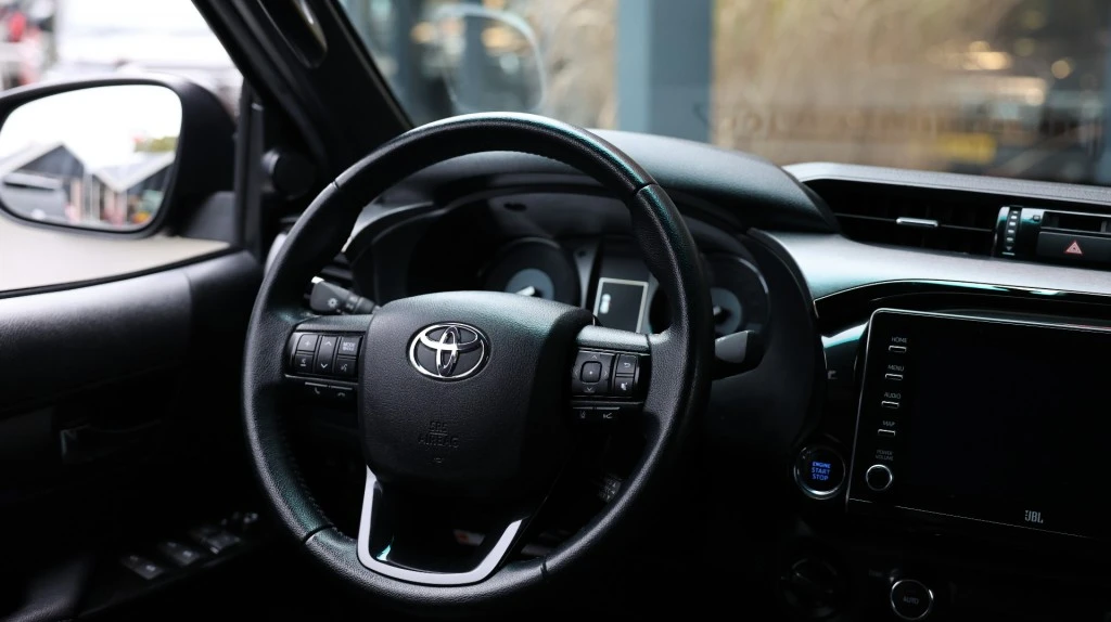 Toyota Hilux – foto 12