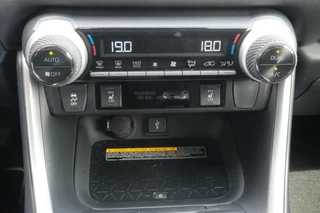 Toyota RAV4 – thumbnail 25