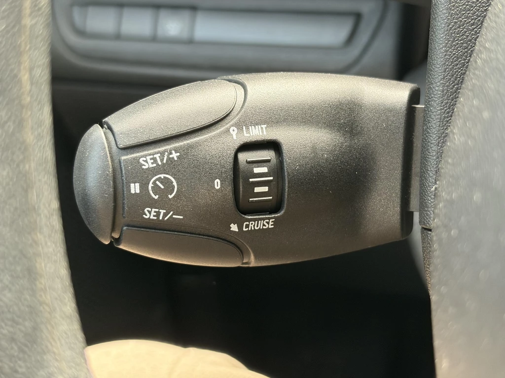 Peugeot 208 – foto 18