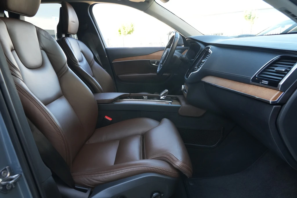 Volvo XC90 – foto 9